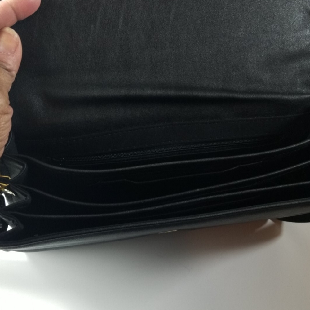 NWT, Tan-Hyde Collection, by Tandem Bags, black. Great For 9- 10" Tablet. - Picture 6 of 6